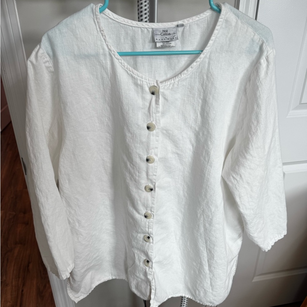 Hot Cotton by Marc Ware White Button-Down Women's Shirt